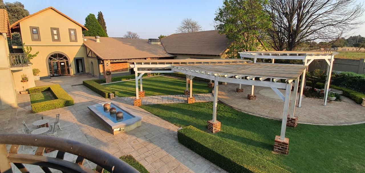 Accolades Boutique Venue Hotel Midrand Exterior photo
